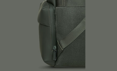 Side pockets