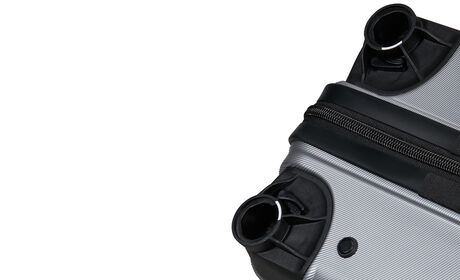 One-click removable wheels