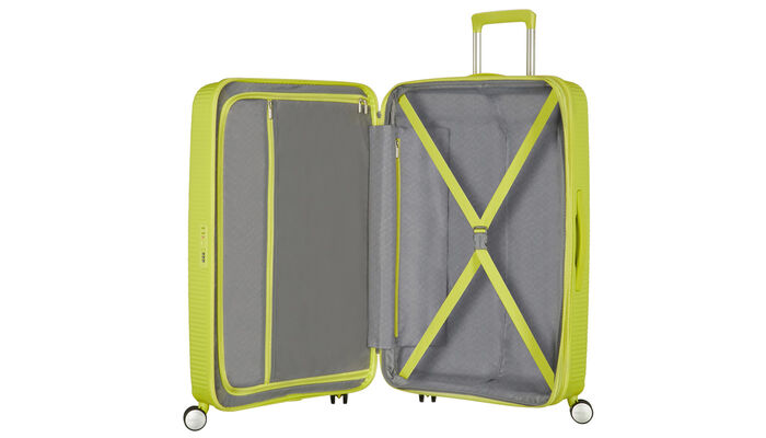 Interior organisation with extra zipped apron pocket 