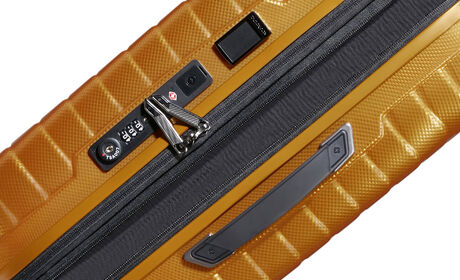 Practical interior with expandability