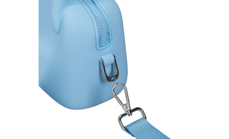 Removable shoulder strap