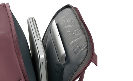 Laptop compartment 15.6"