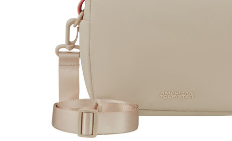 Removable shoulder strap