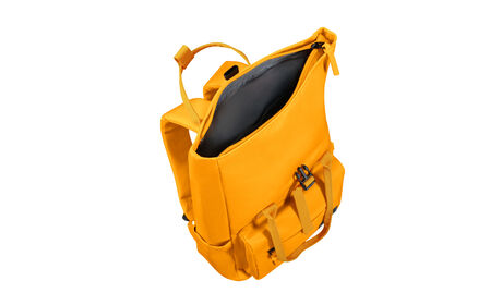 Large main compartment