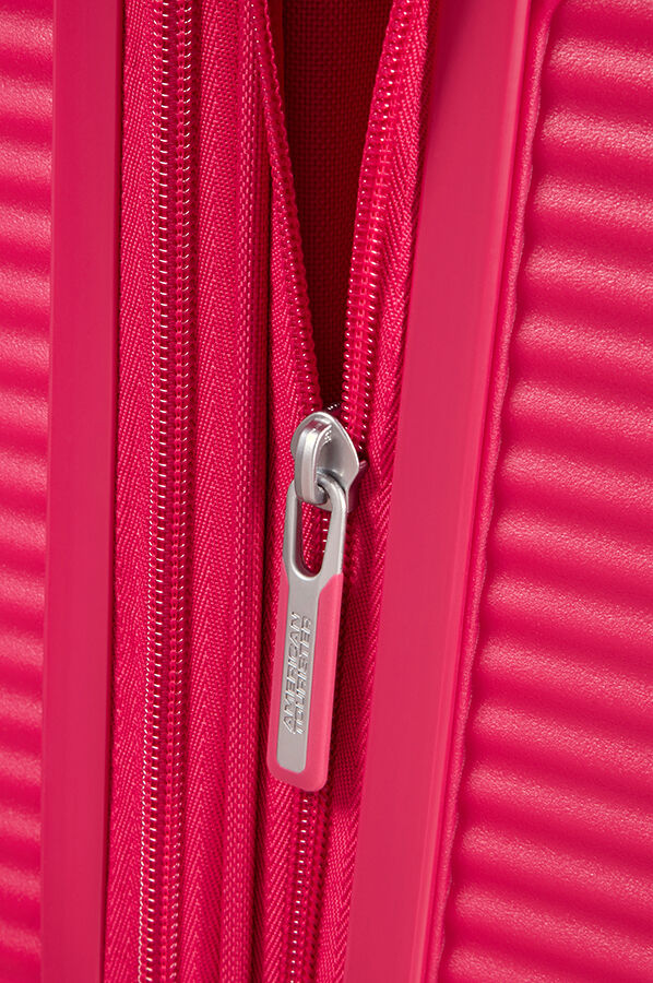 SoundBox Medium Check-in | American Tourister Soundbox Spinner Expandable 67cm Lightning Pink