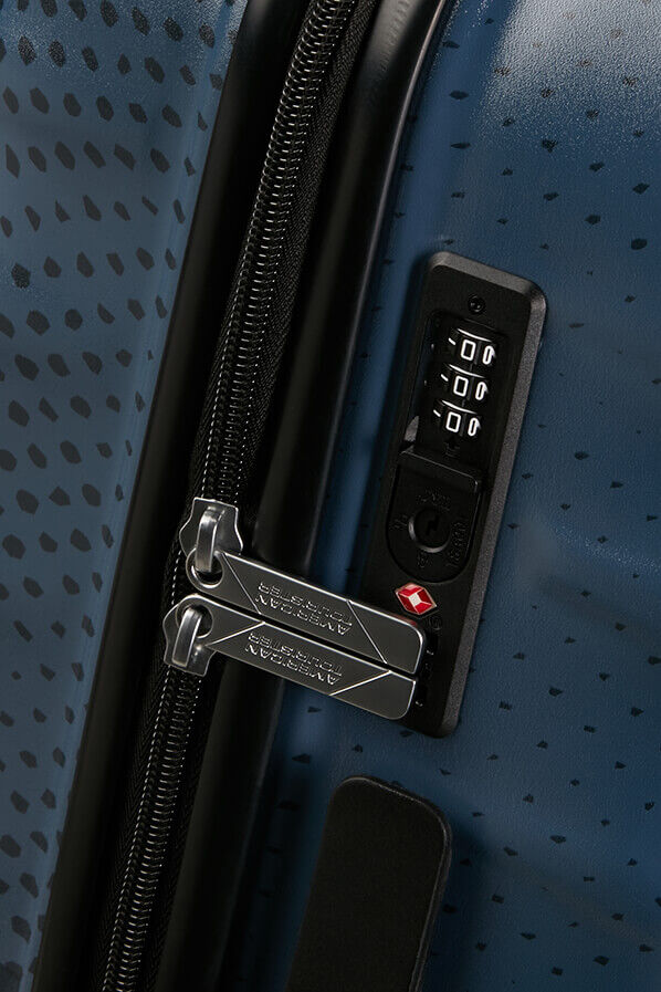 American Tourister Disney Wavebreaker Spinner TSA MARVEL Fl 67cm  Captain America City