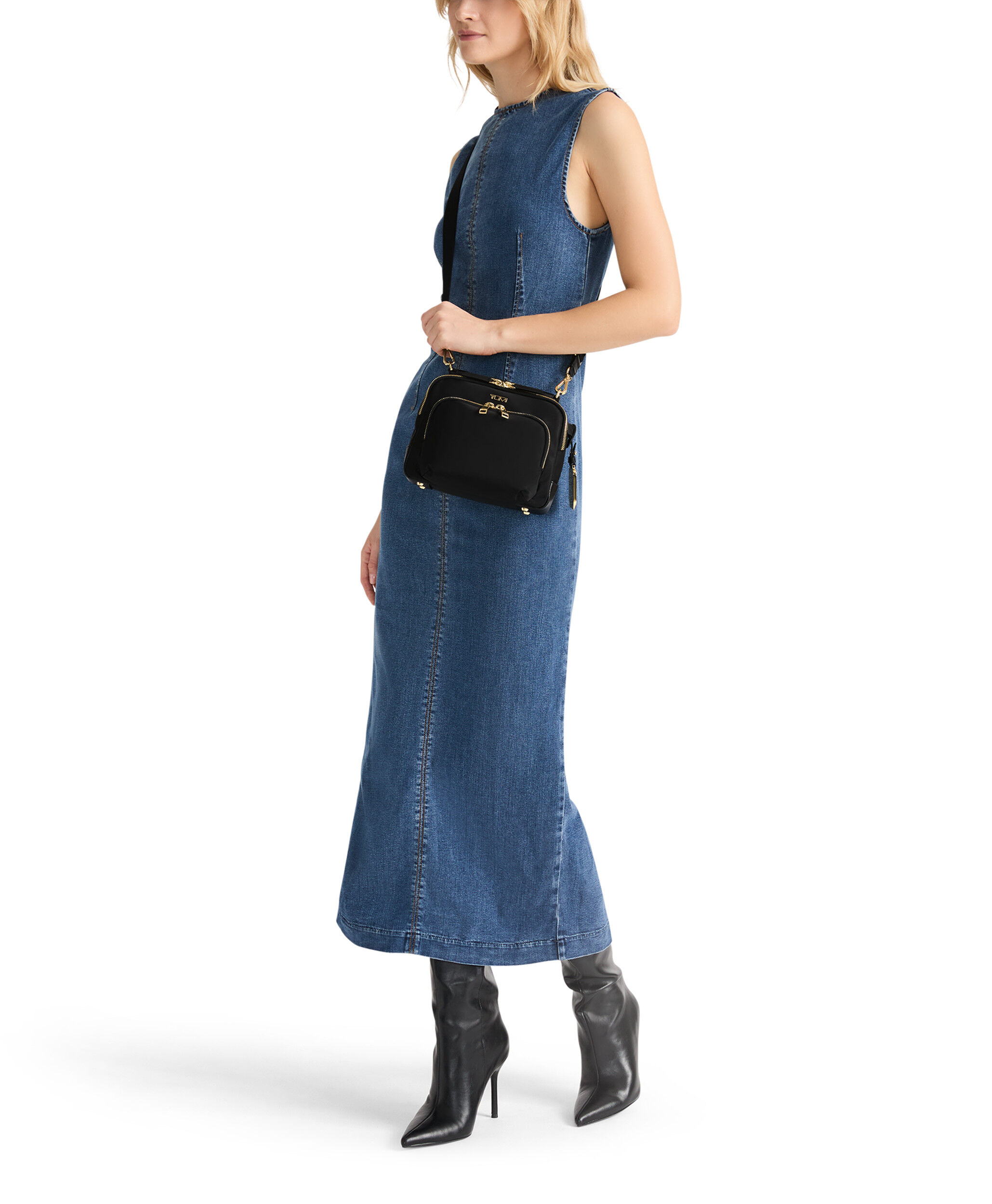 VOYAGEUR Crossbody Bag