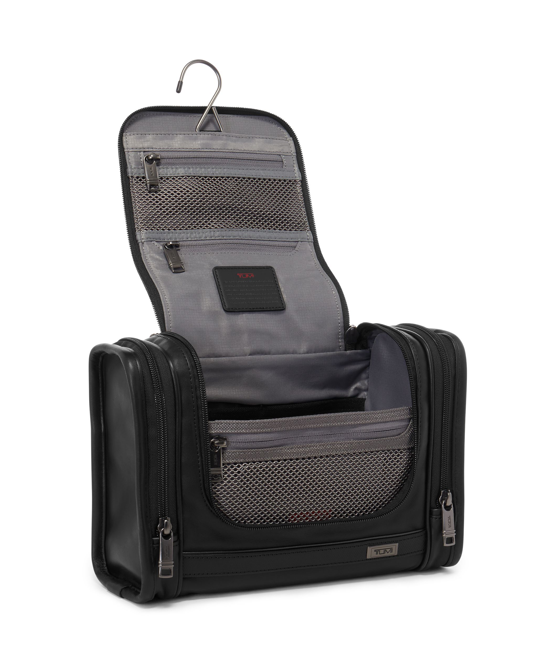 ALPHA Hanging Travel Kit
