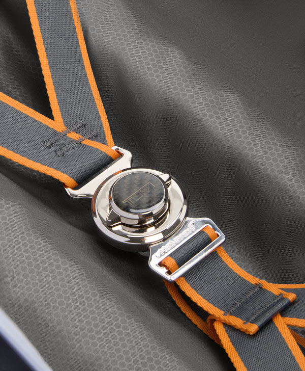 TUMI Aero International Expandable Carry-On 56 cm