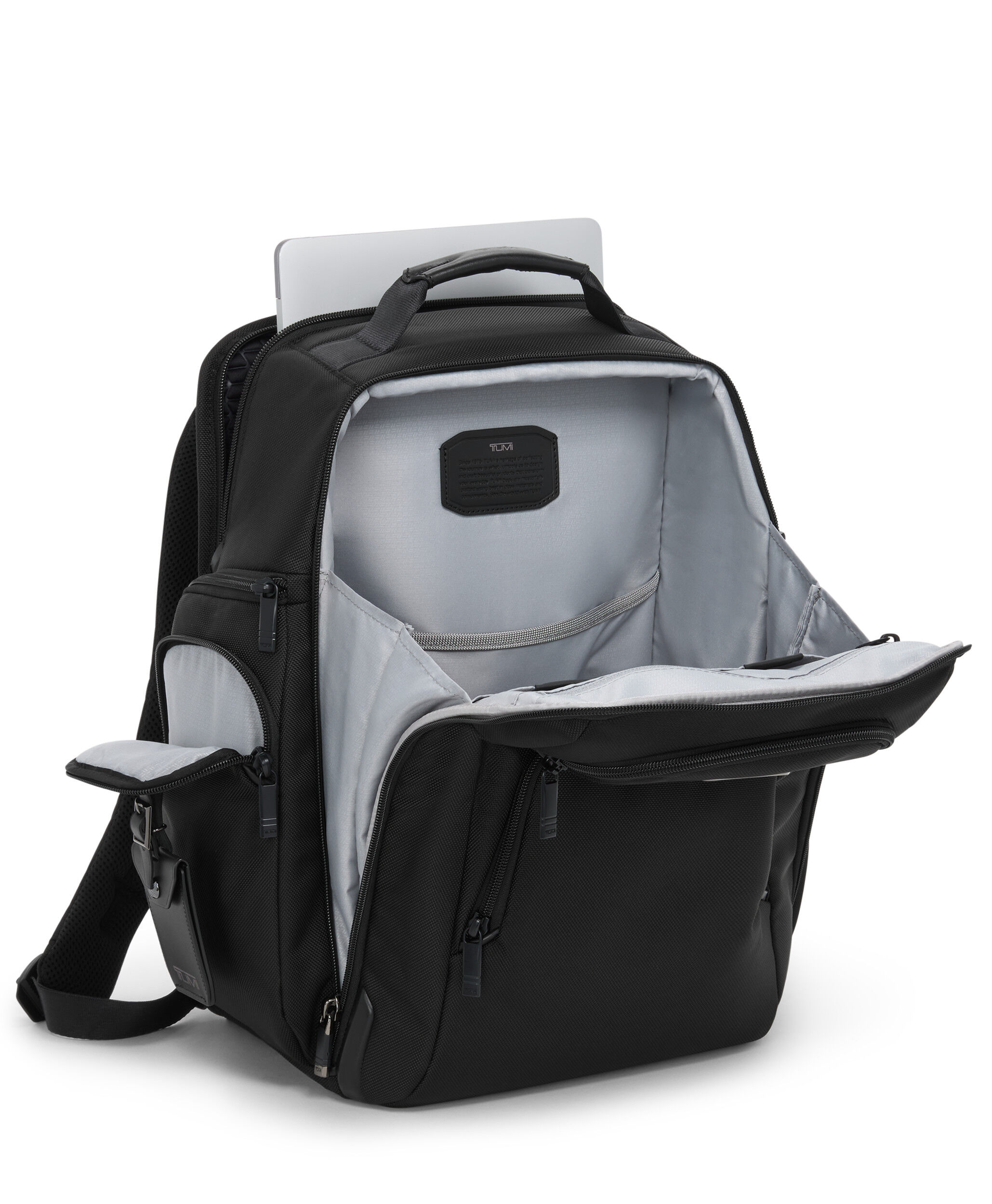 Alpha Tumi brief pack