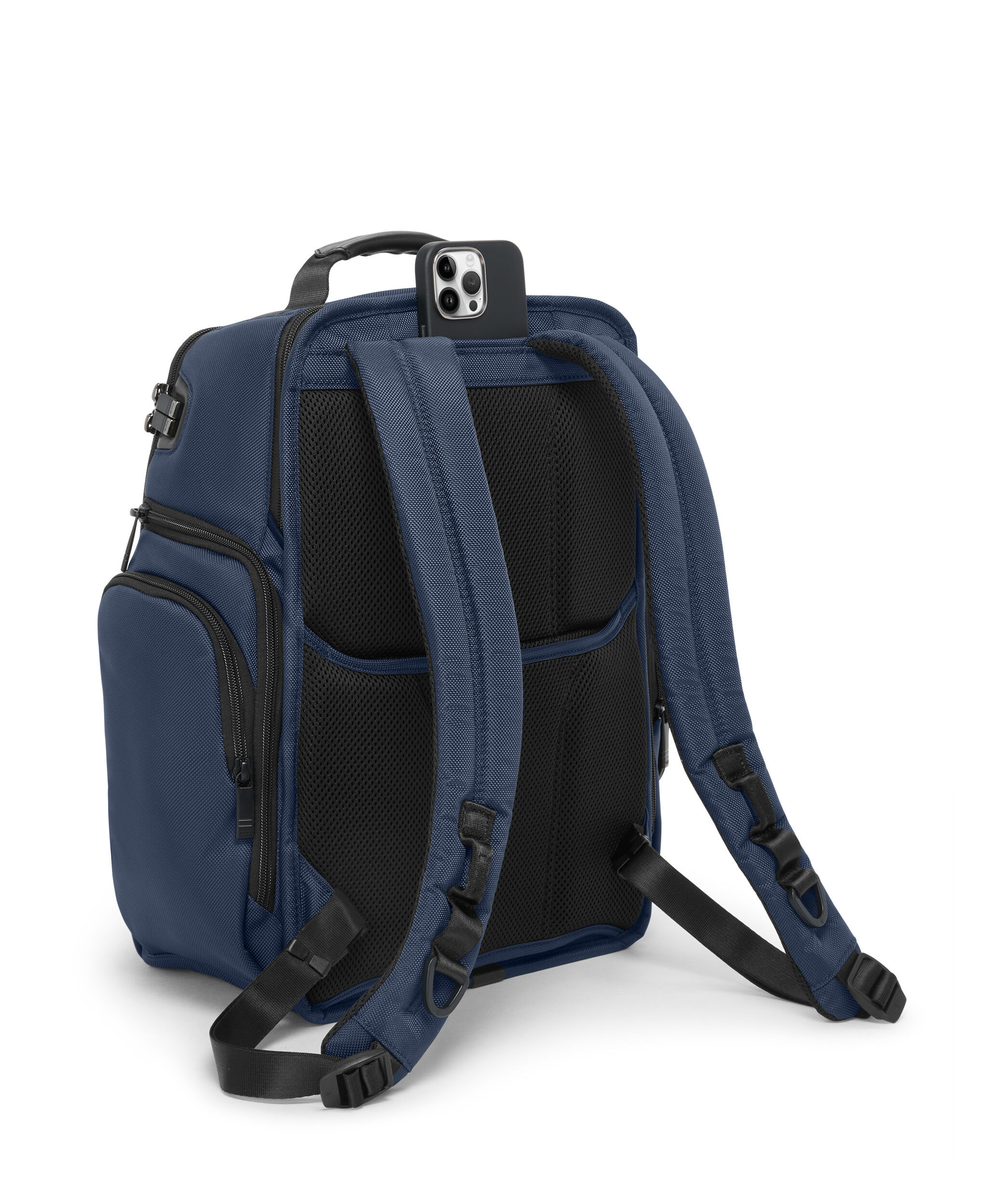 Alpha Tumi brief pack
