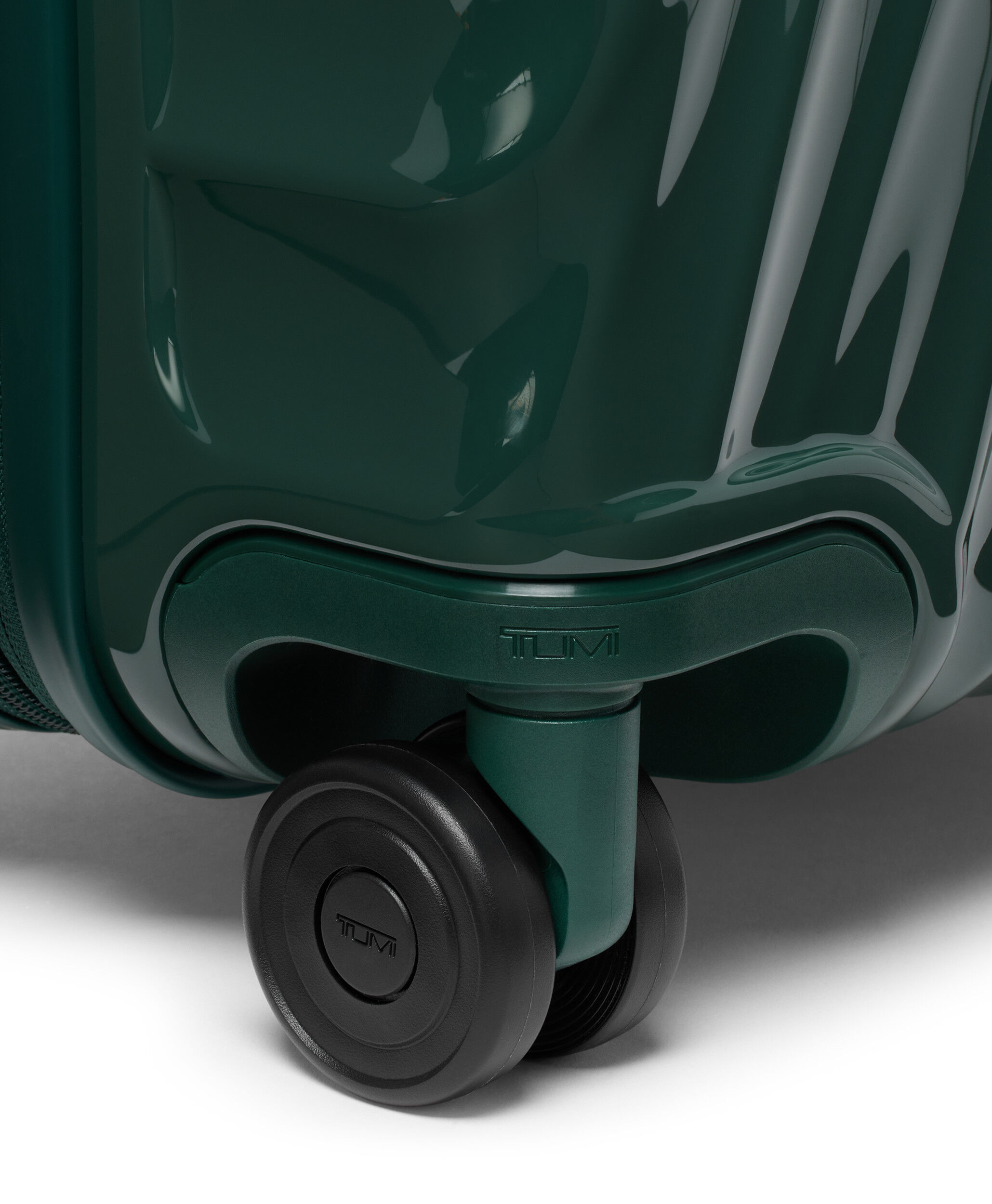 19 DEGREE FRONT ACCESS Spinner Expandable (4 wheels) 66 cm
